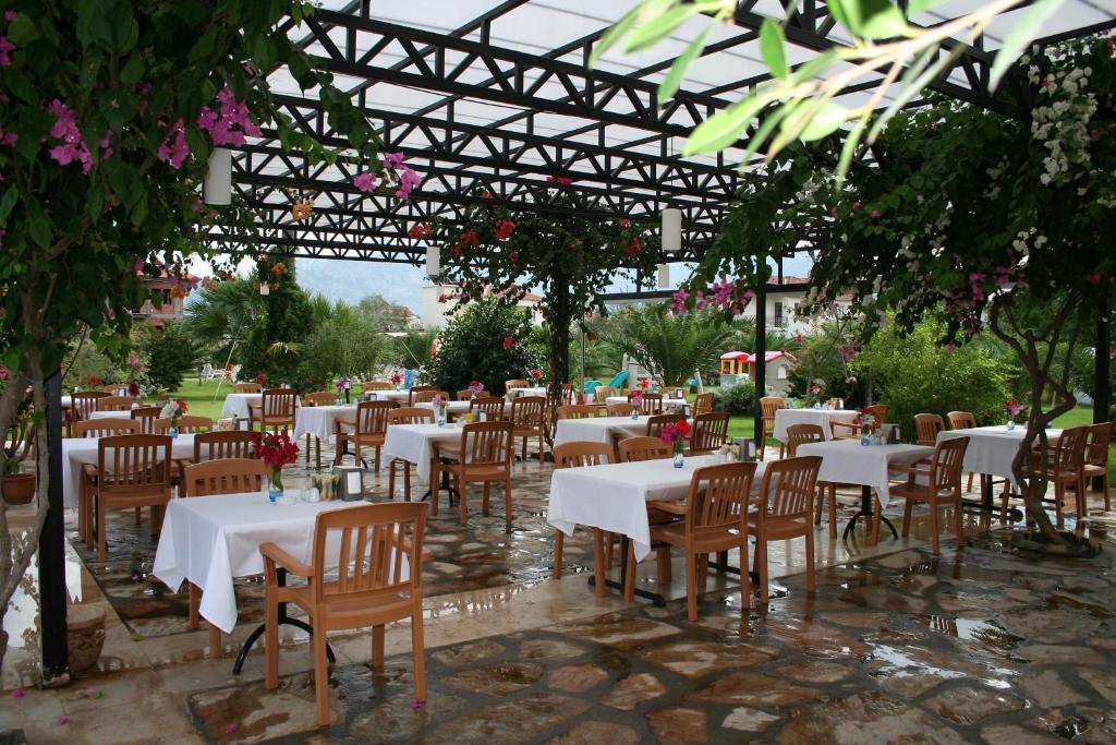 Club Alla Turca ดาลยัน ภายนอก รูปภาพ
